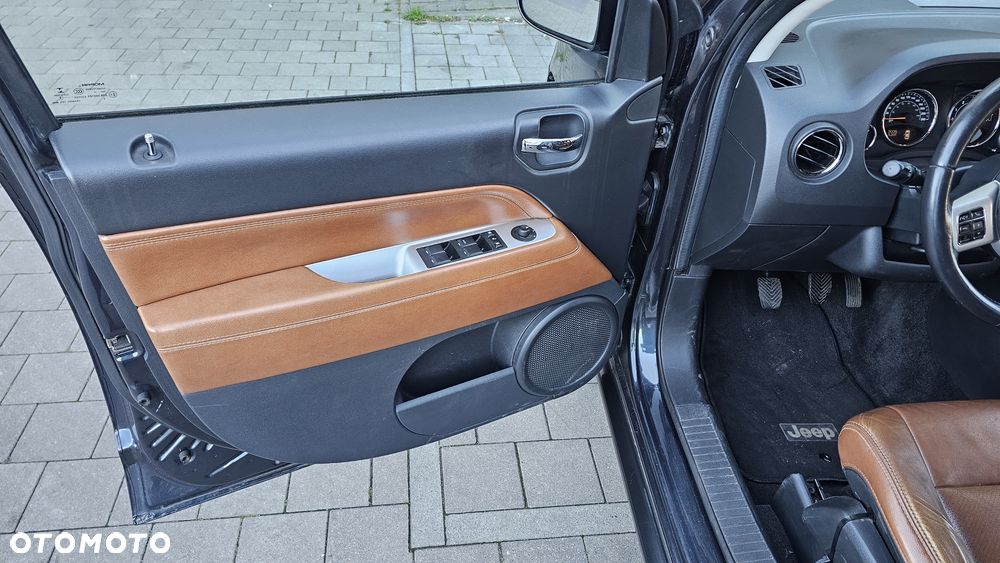 Jeep Compass - 10