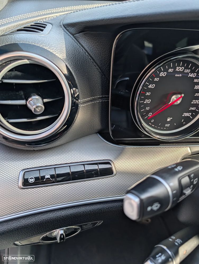 Mercedes-Benz E 220 d 9G-TRONIC AMG Line - 12