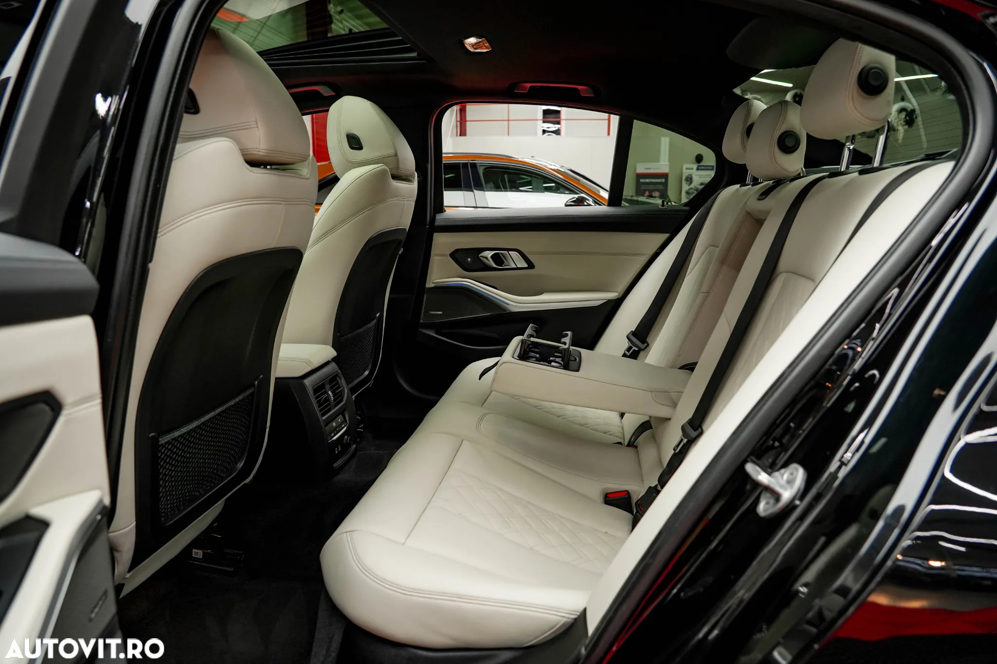 BMW Seria 3 330e Aut. M Sport - 14