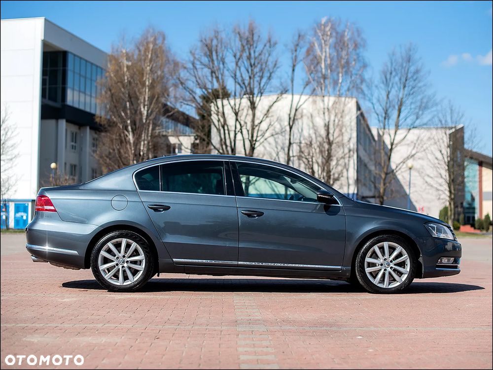 Volkswagen Passat - 9