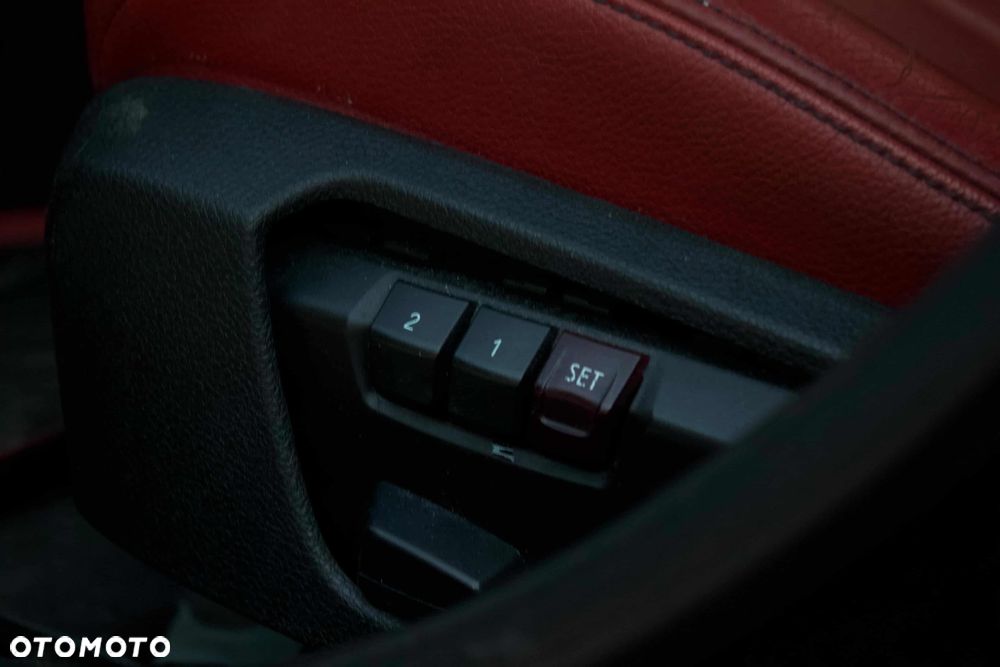 BMW Seria 3 328i xDrive - 6
