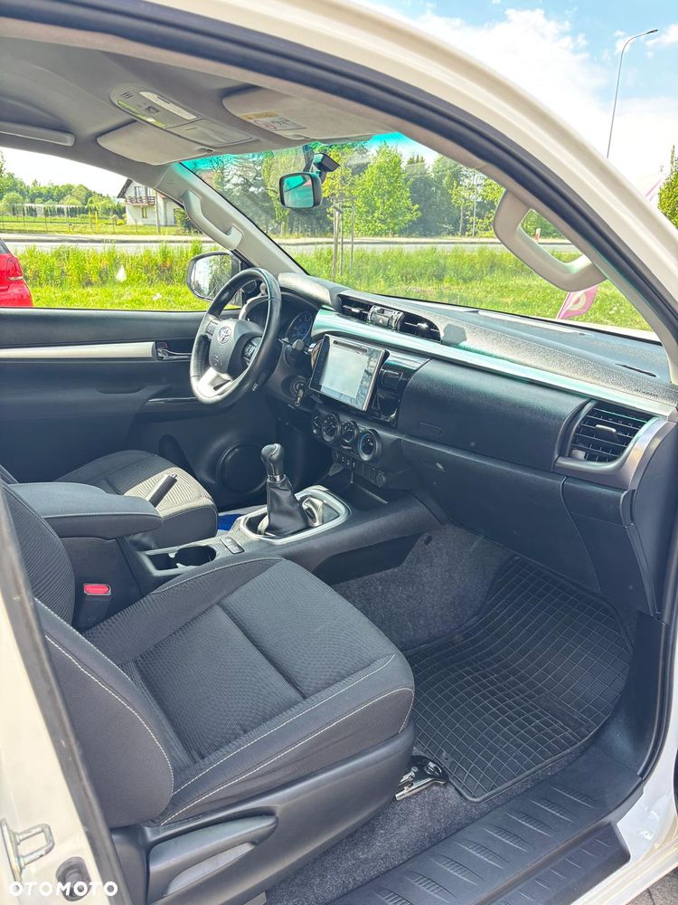 Toyota Hilux 4x4 Extra Cab Duty Comfort - 9