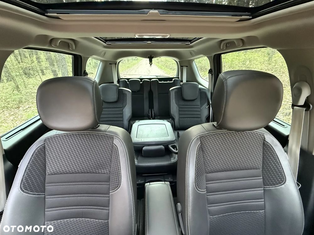 Renault Scenic Energy TCe 130 S&S Bose Edition - 17