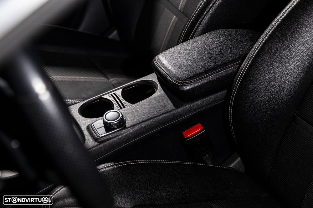 Mercedes-Benz CLA 200 d Urban Aut. - 18