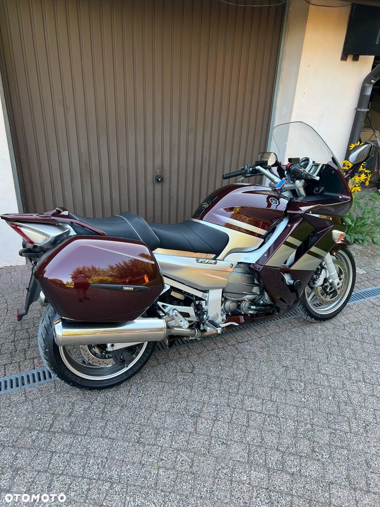 Yamaha FJR - 2
