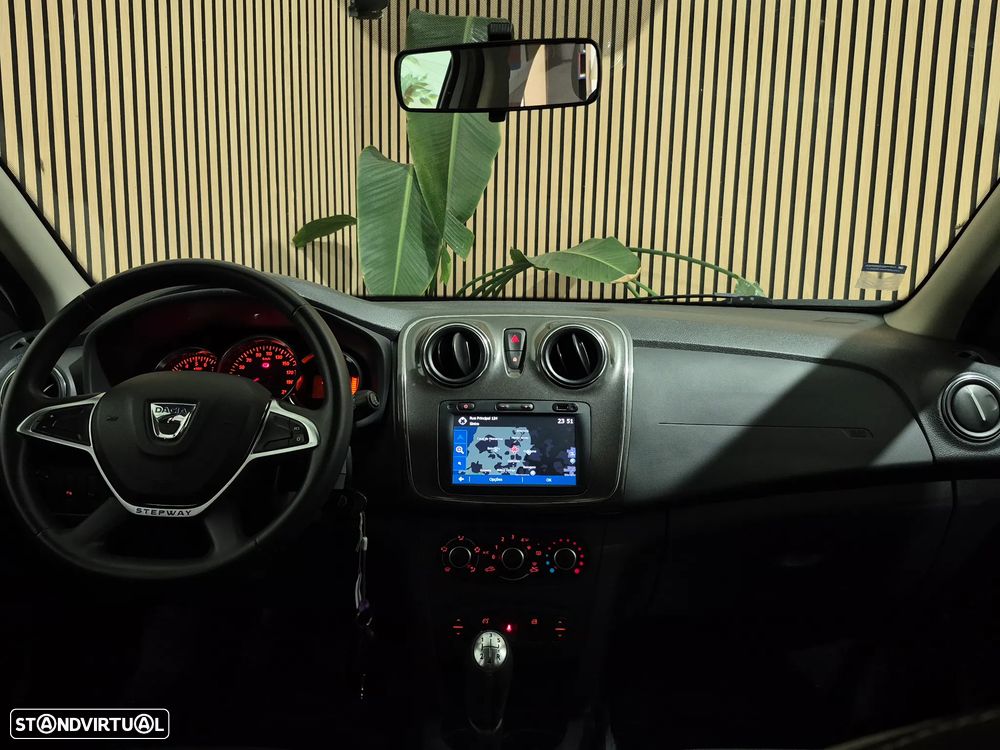 Dacia Logan MCV 0.9 TCe Stepway - 27
