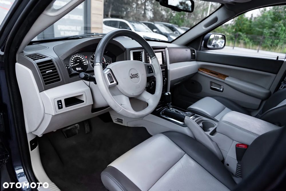 Jeep Grand Cherokee 4.7 4x4 Limited - 17