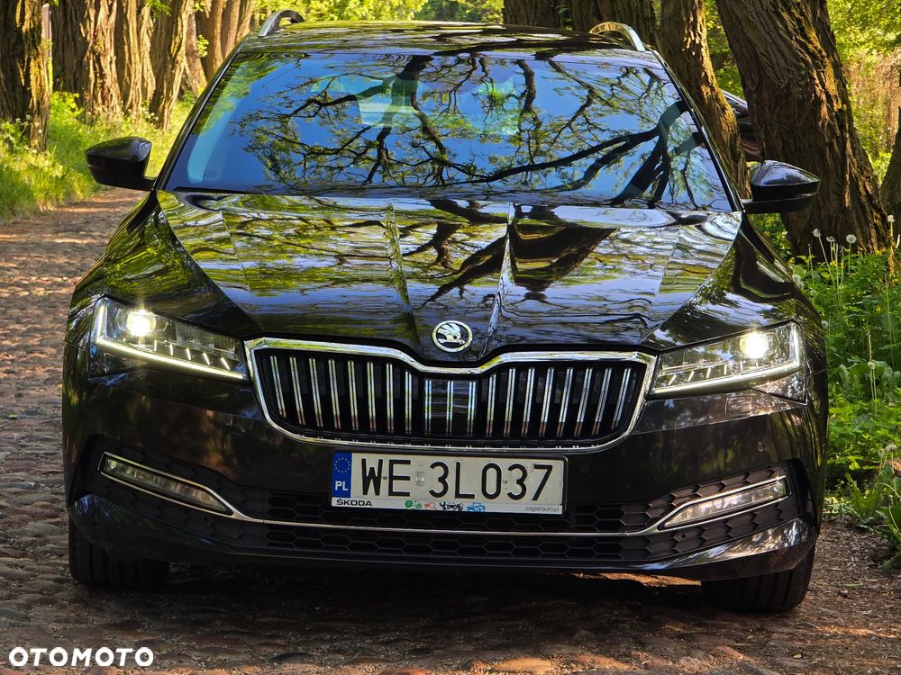 Skoda Superb 2.0 TDI SCR 4x4 Style DSG - 11