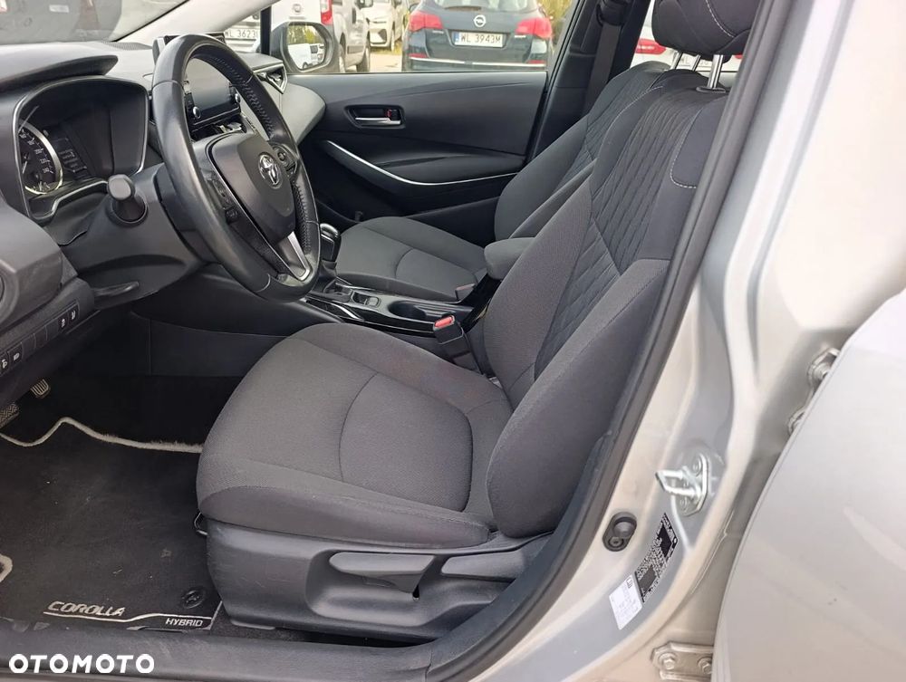 Toyota Corolla 1.8 Hybrid Comfort - 12