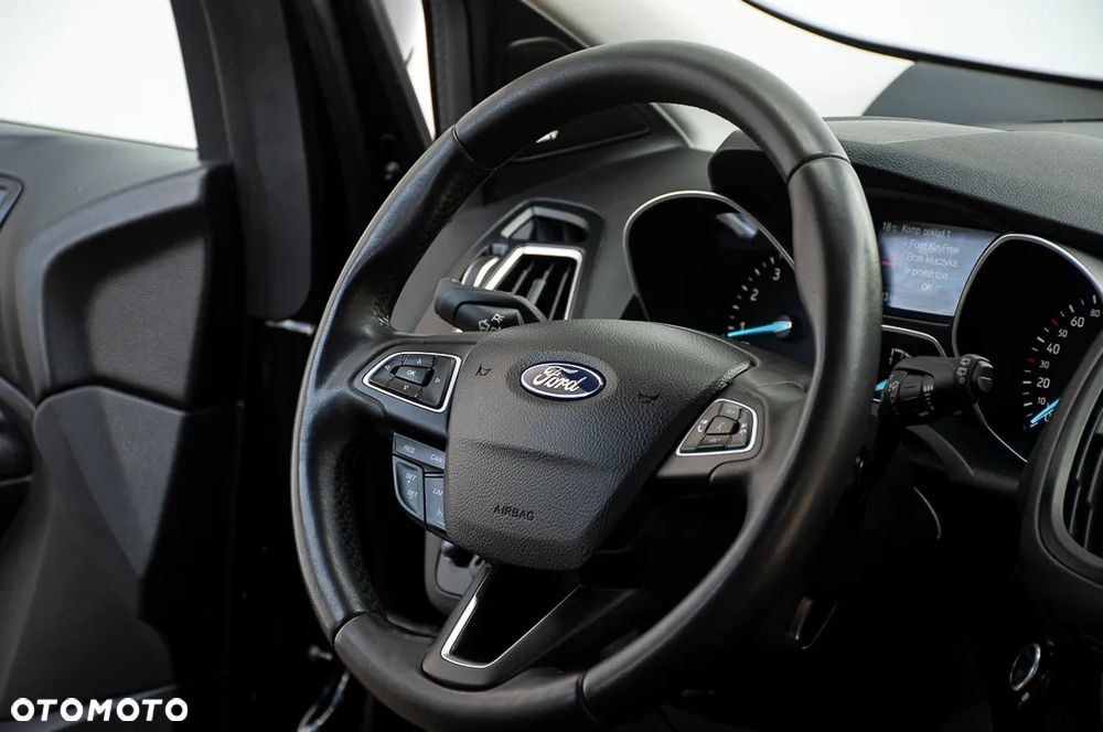 Ford Kuga 1.5 EcoBoost FWD ST-Line ASS GPF - 29