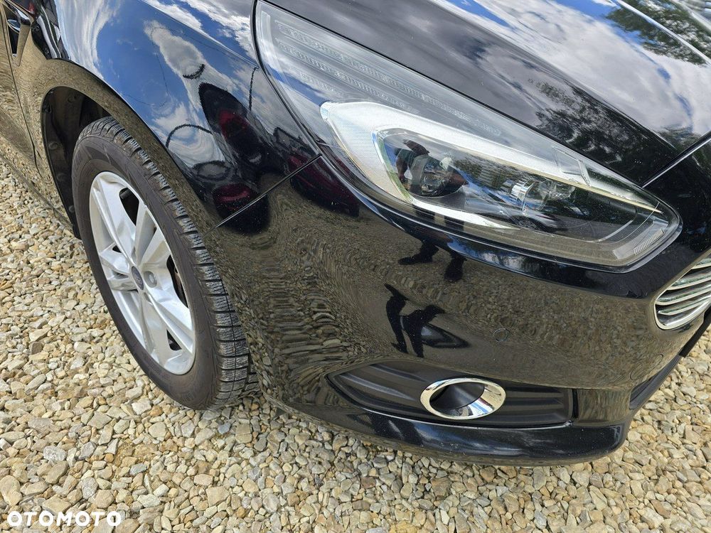 Ford S-Max - 25