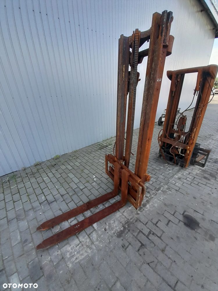 MASZT WOZKA WIDLOWEGO WIDLY - 10