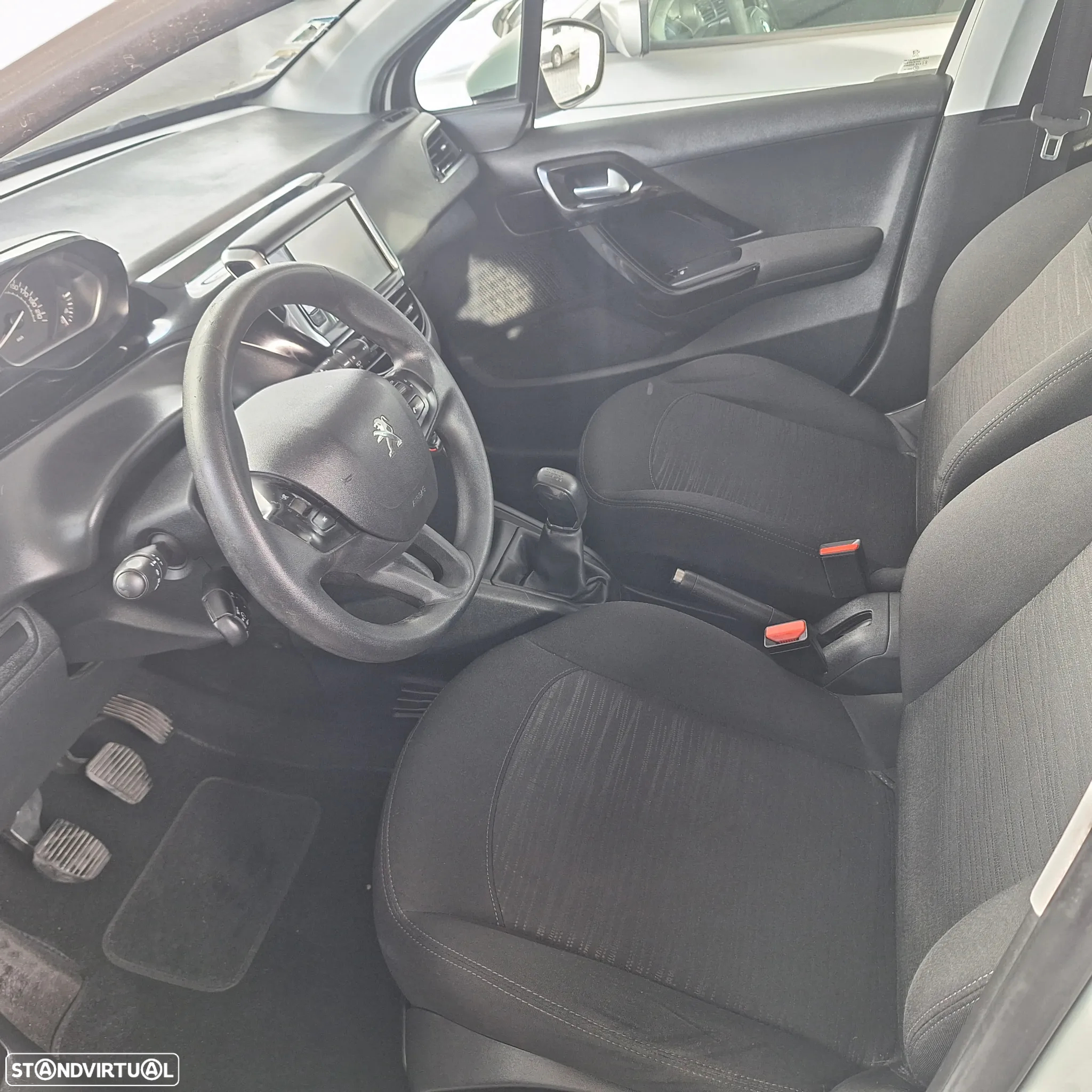 Peugeot 208 van diesel 1.6 BLUEHDI PACK - 3
