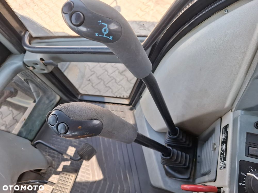 Valtra 8550 - 17