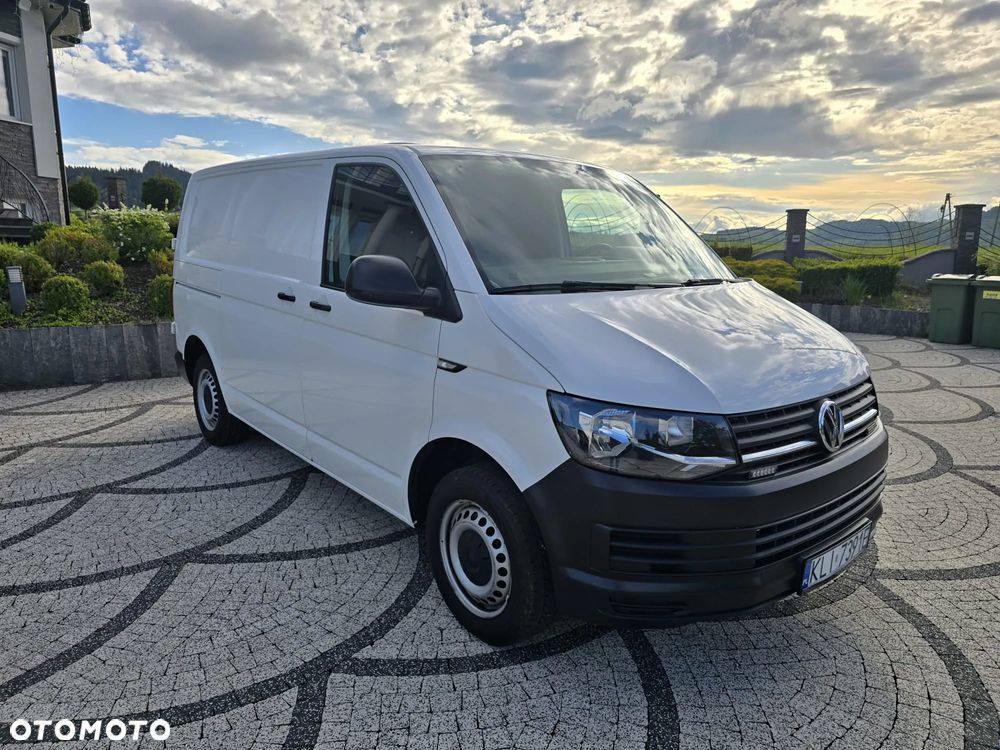 Volkswagen Transporter - 2