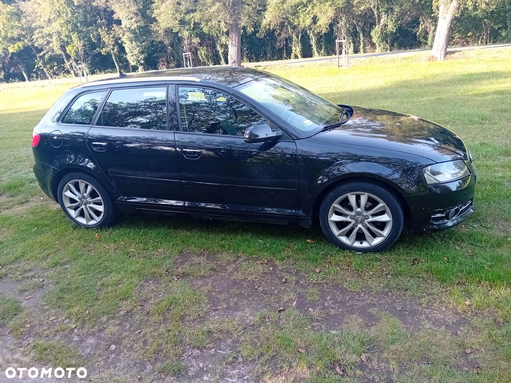 Audi A3 Sportback 1.6 TDI DPF Ambition - 4