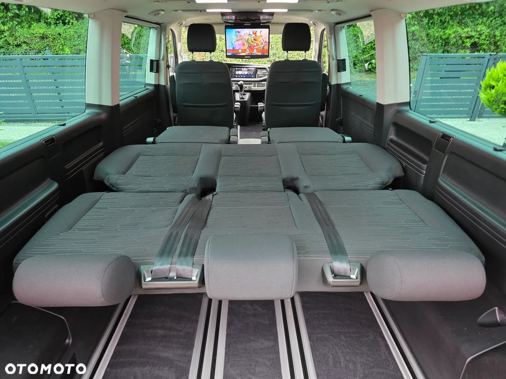 Volkswagen Multivan - 15