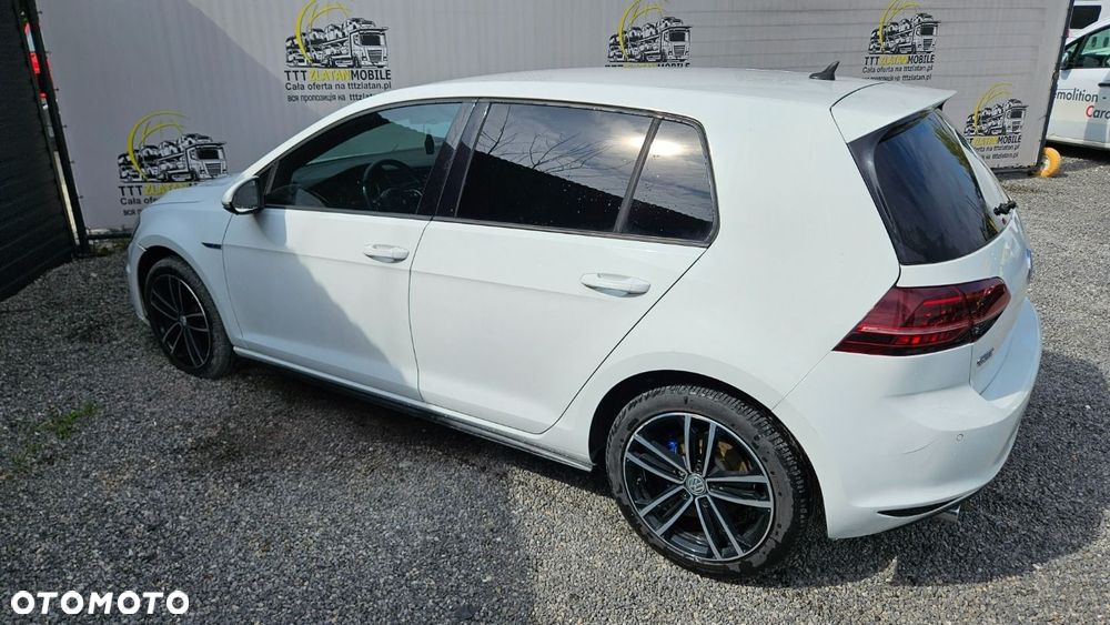 Volkswagen Golf - 18