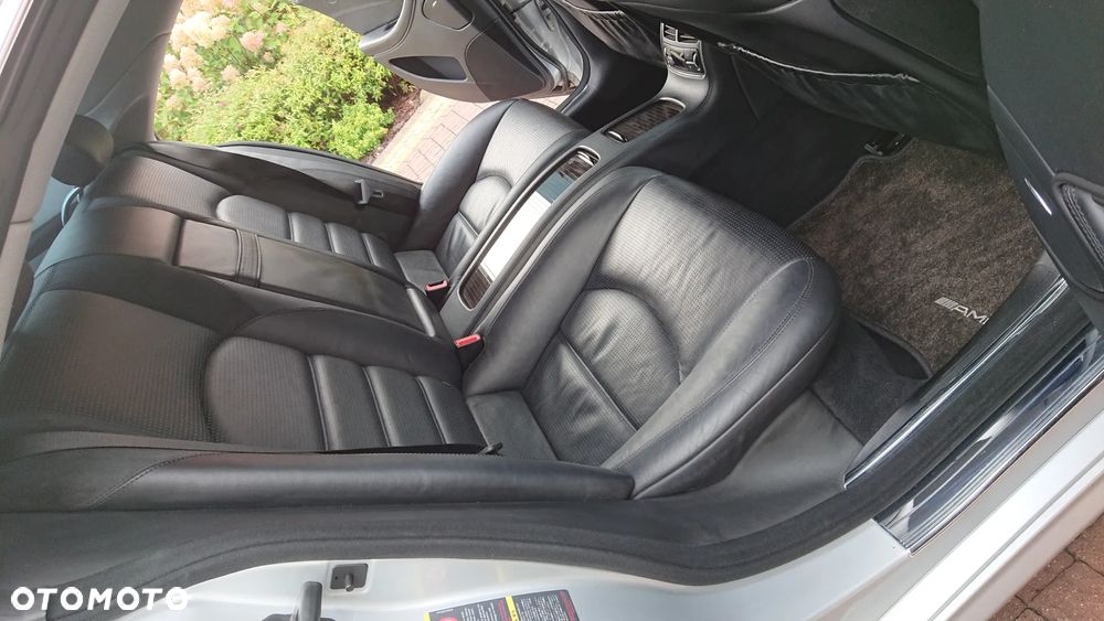 Mercedes-Benz CLS 63 AMG 7G-TRONIC - 11