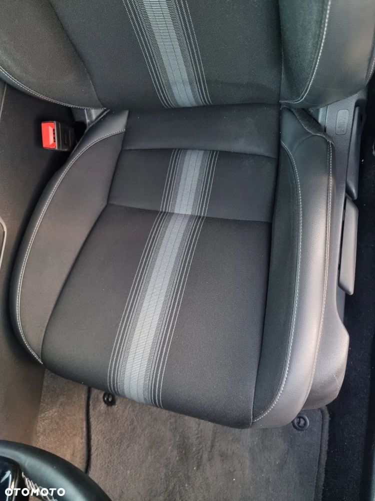 Honda Civic 2.0 i-VTEC LX CVT - 27