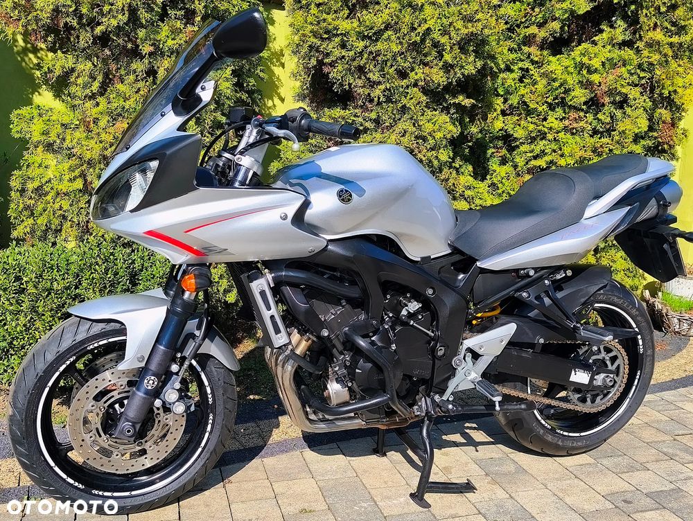 Yamaha FZ6 - 3