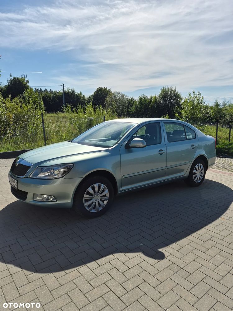 Skoda Octavia 1.6 TDI DPF Ambition - 2