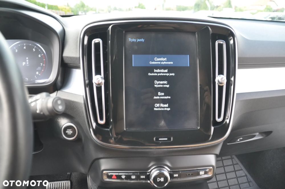 Volvo XC 40 B5 B AWD Geartronic Inscription - 19