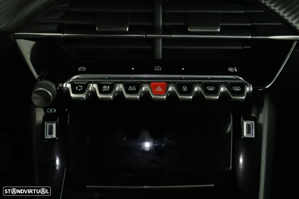 Peugeot 2008 1.2 PureTech Allure - 12