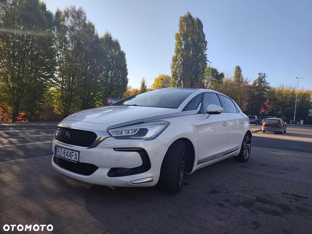 DS Automobiles Ds 5 2016 photo 2