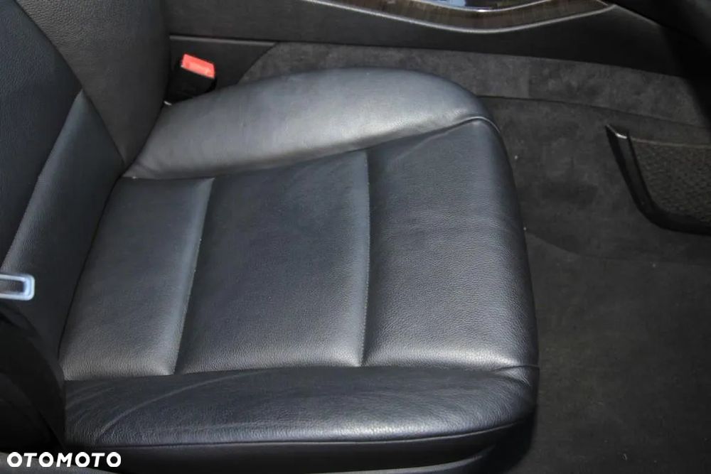 BMW Seria 5 520d Touring - 37