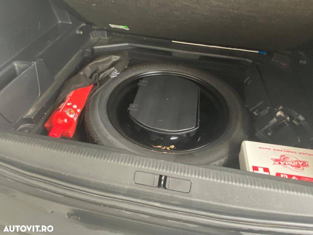 Peugeot 3008 1.2 PureTech 130 EAT8 Active Pack - 24