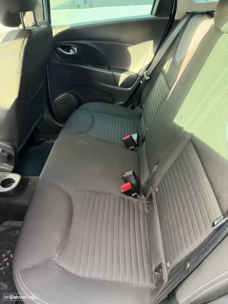 Renault Clio Sport Tourer 0.9 TCE Dynamique S - 23