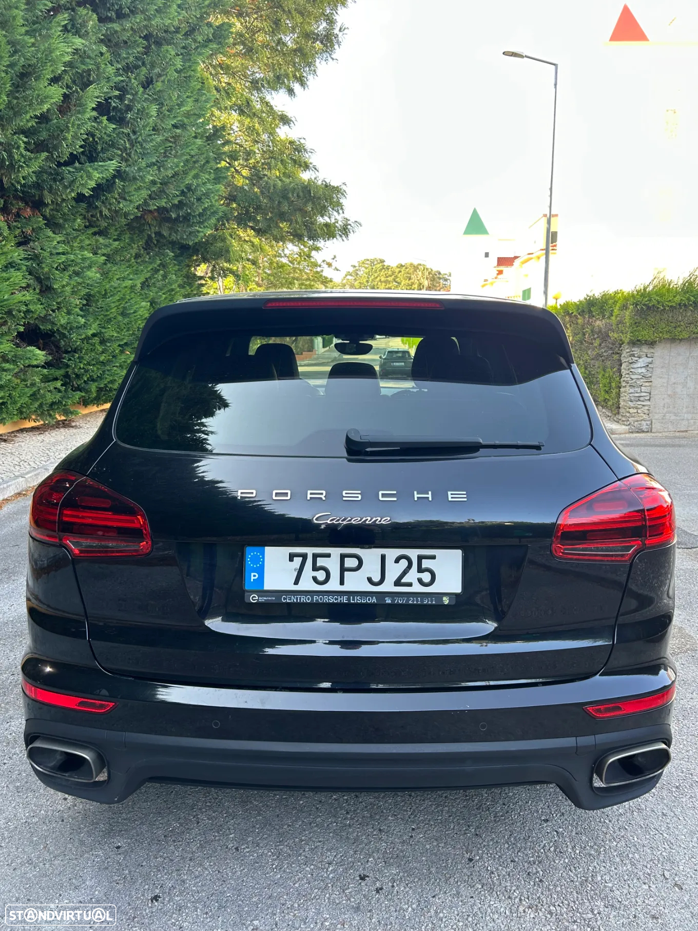 Porsche Cayenne - 2