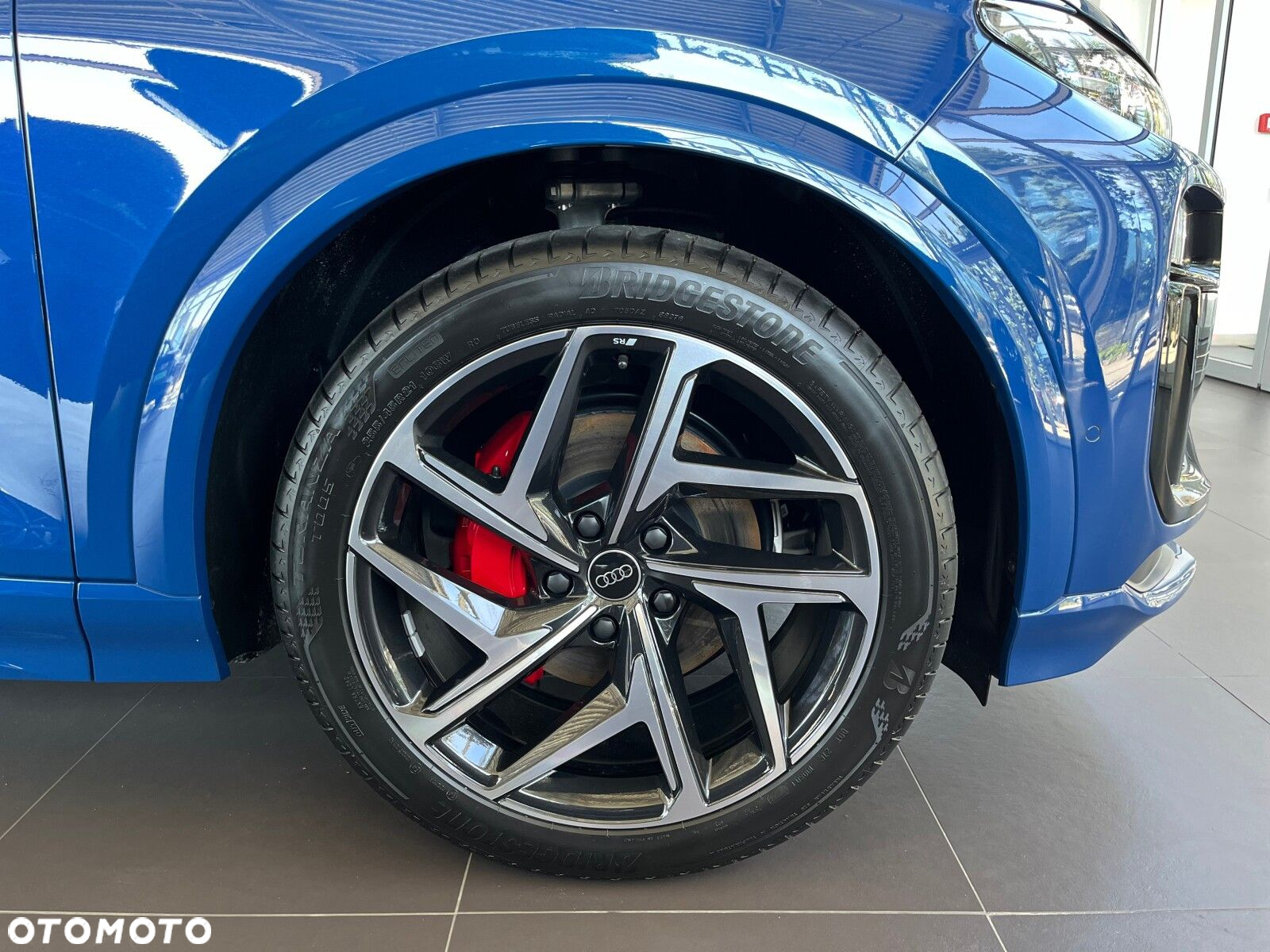 Audi Q6 e-tron - 3