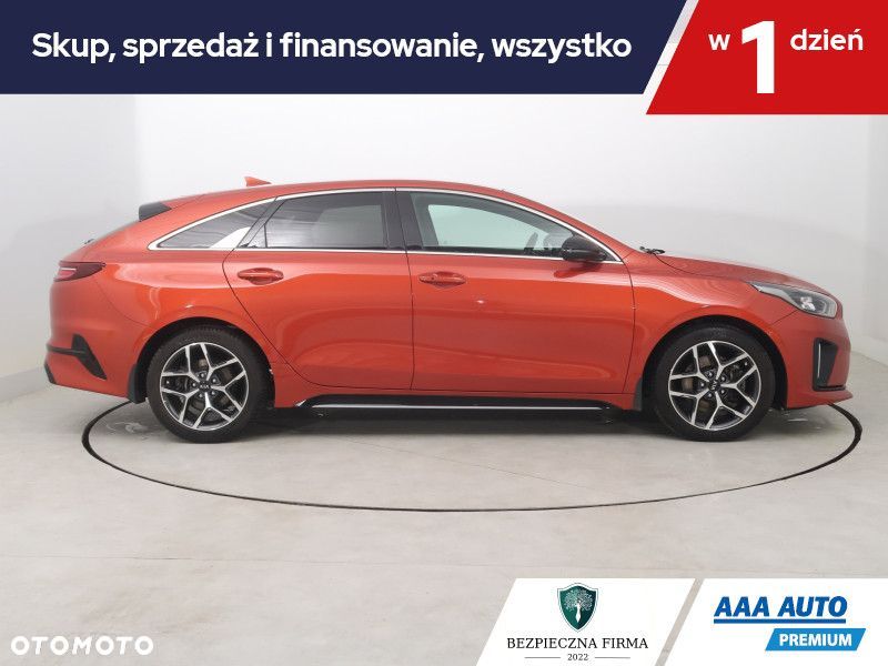 Kia ProCeed - 8