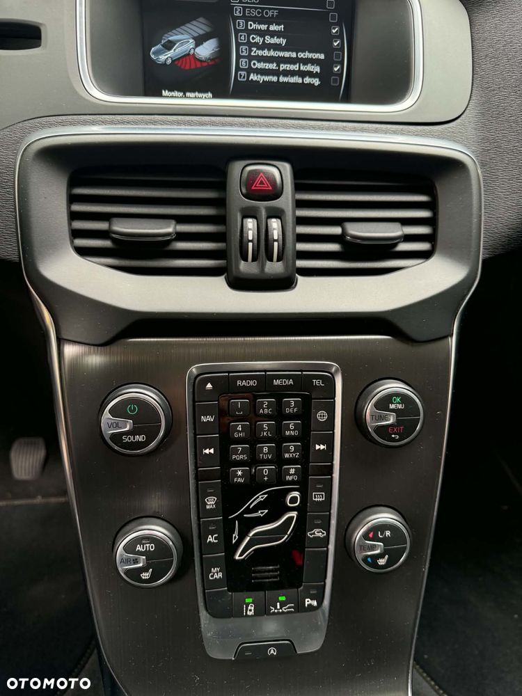 Volvo V40 D4 Drive-E Summum - 9