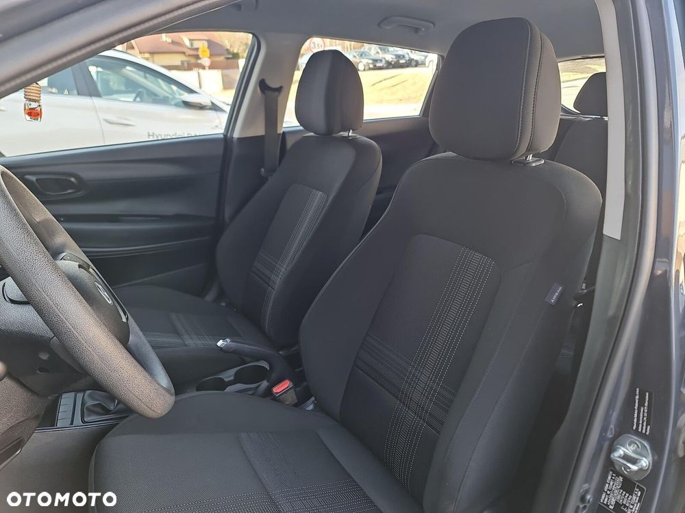 Hyundai i20 1.2 Pure - 12