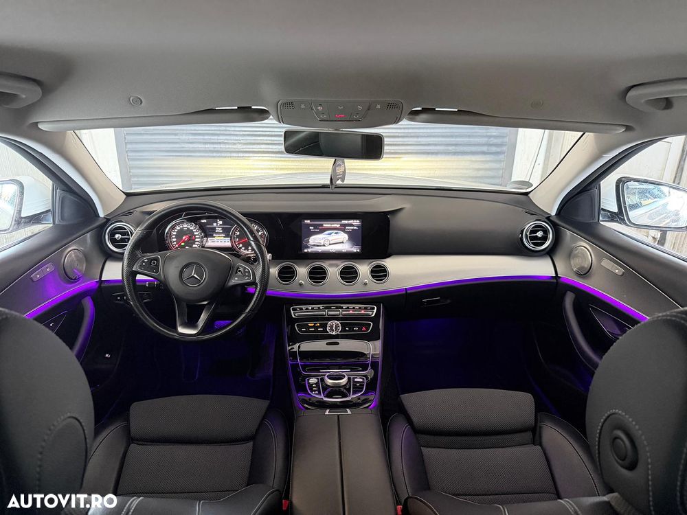 Mercedes-Benz E 200 9G-TRONIC AMG Line - 9