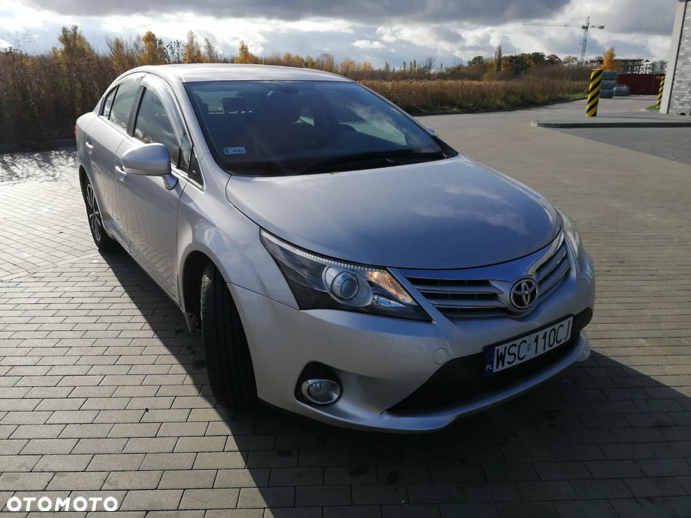 Toyota Avensis 2.2 D-4D Premium - 11