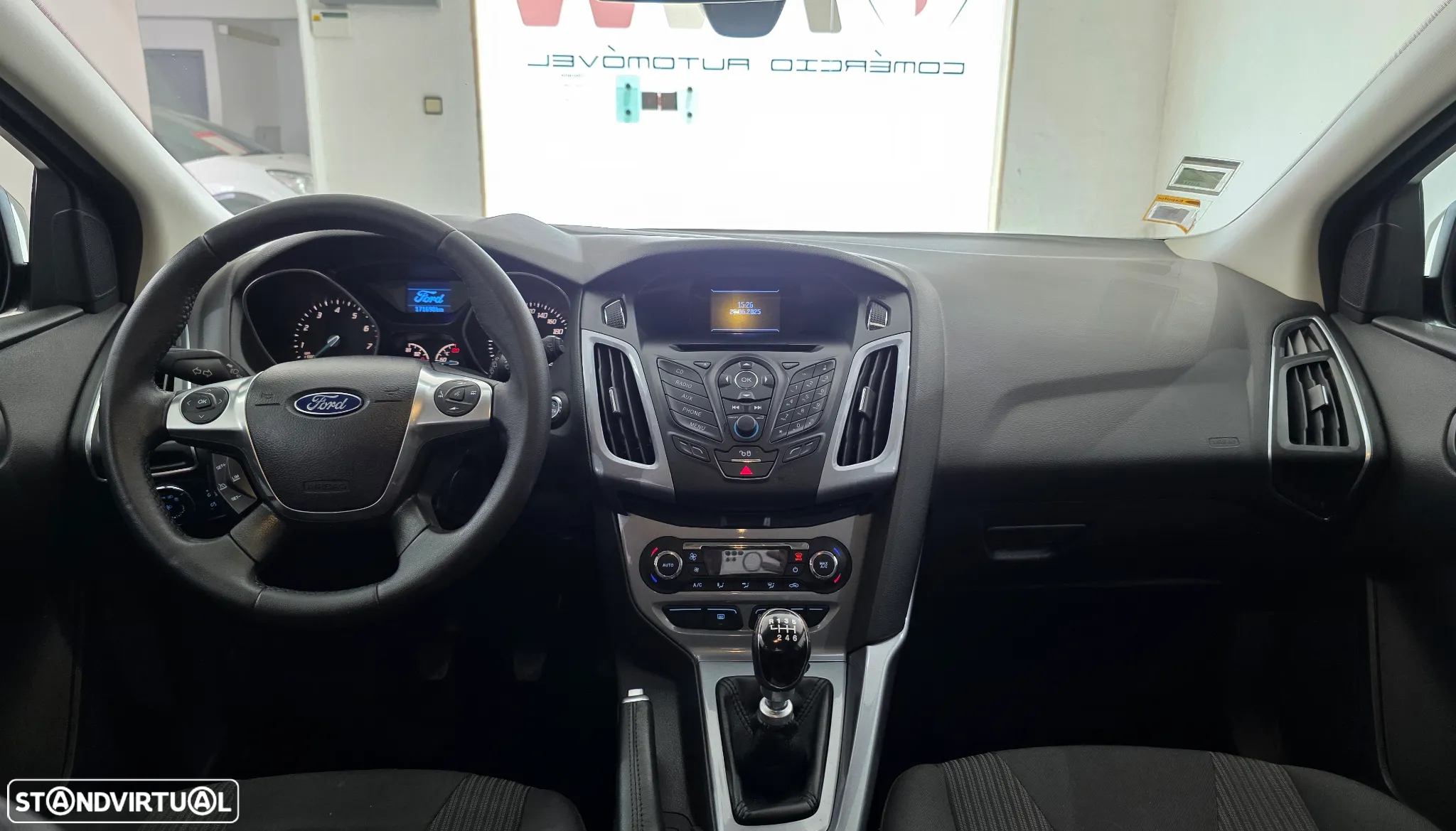Ford Focus 1.0 SCTi Titanium - 16