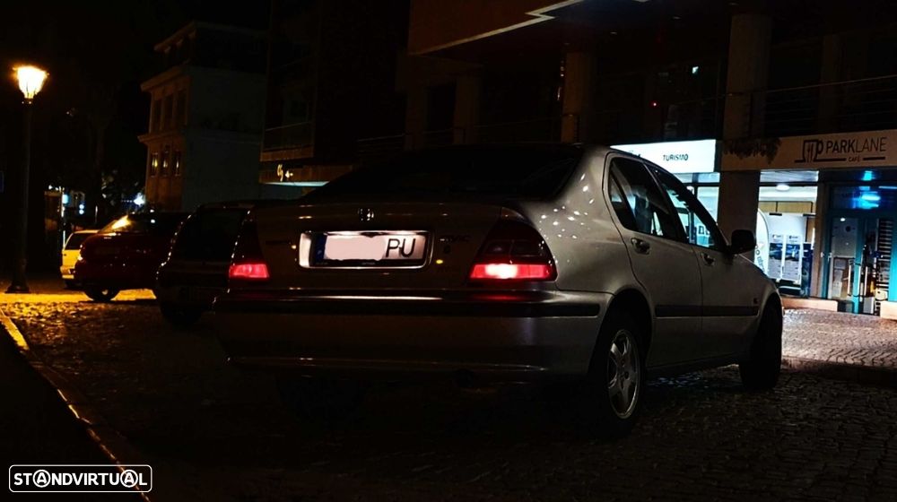 Honda Civic 1.5i Profile - 10