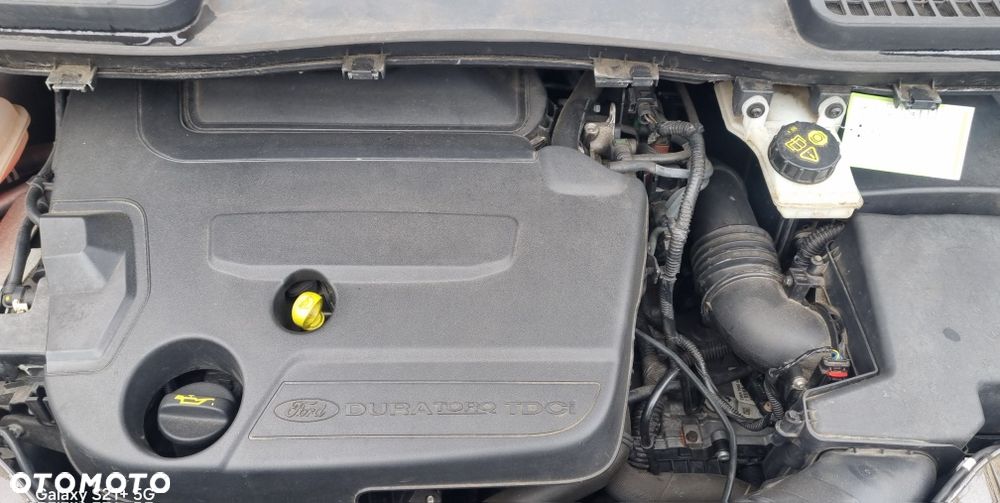 Ford Kuga - 8
