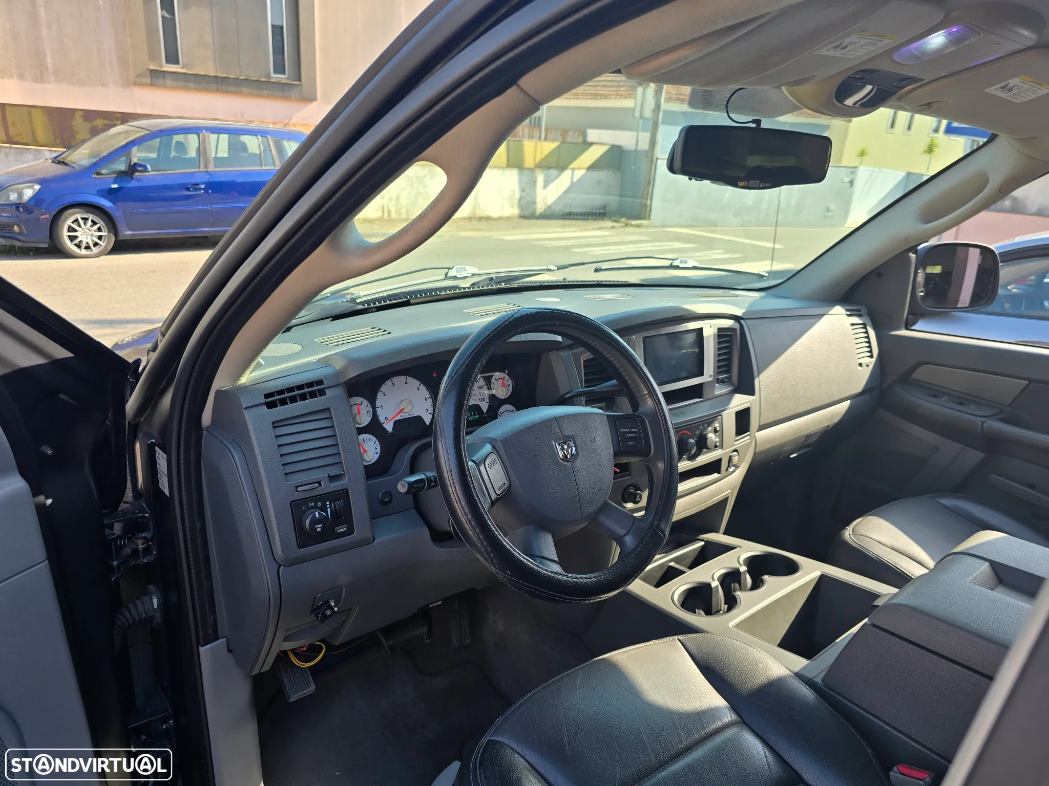 Dodge RAM - 10
