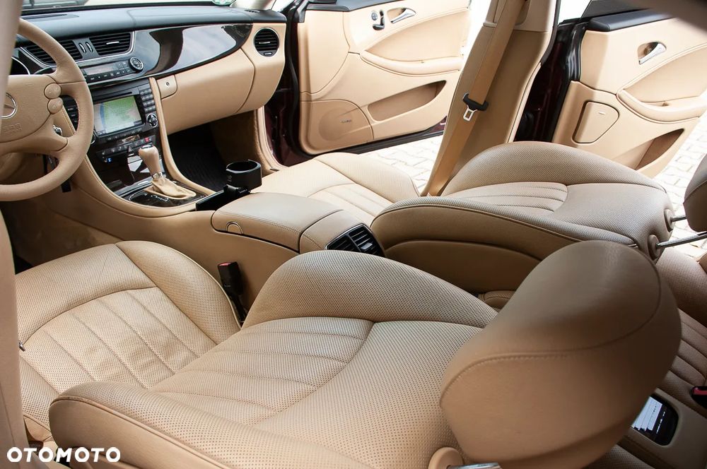 Mercedes-Benz CLS - 17