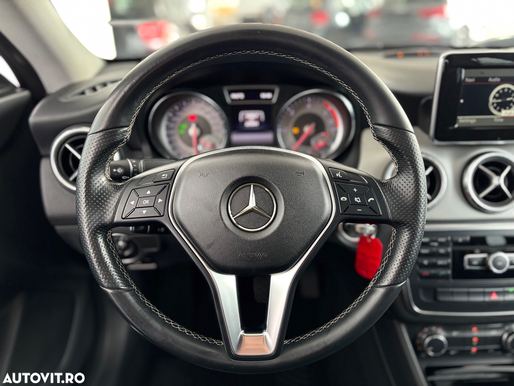Mercedes-Benz CLA - 16