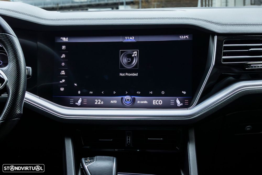 VW Touareg 3.0 TDI V6 R-Line - 32