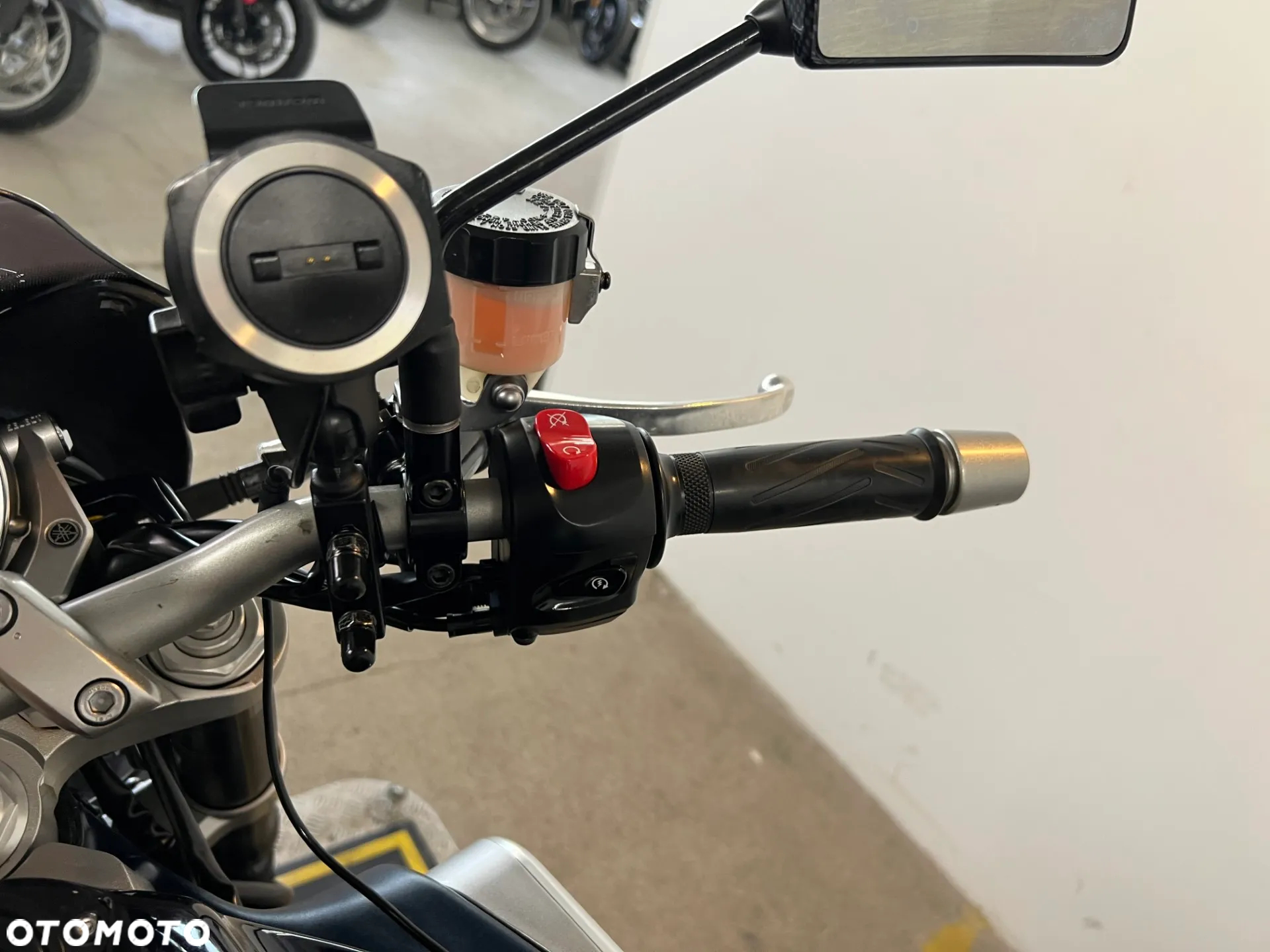Yamaha MT - 17