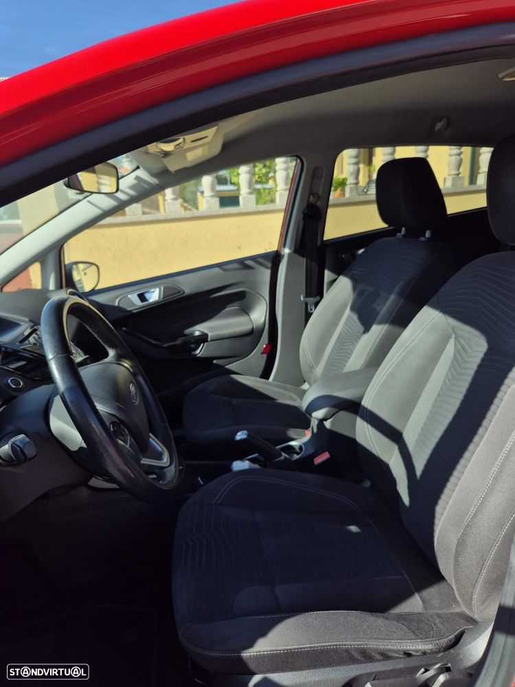 Ford Fiesta 1.0 T EcoBoost Titanium - 21