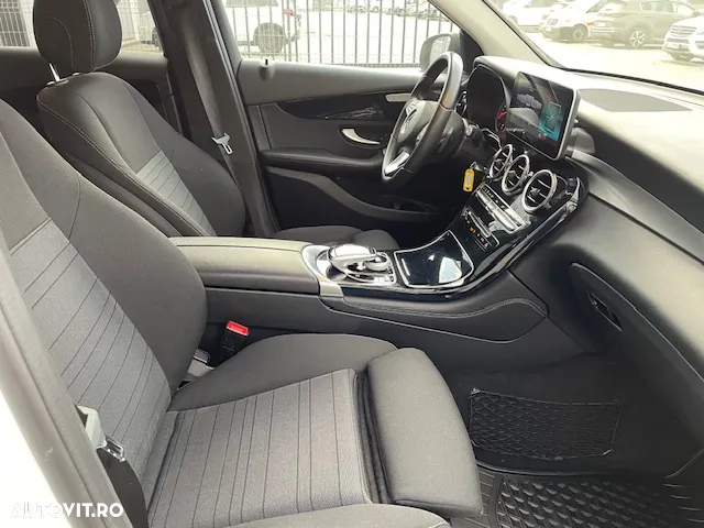 Mercedes-Benz GLC 250 4Matic 9G-TRONIC - 12