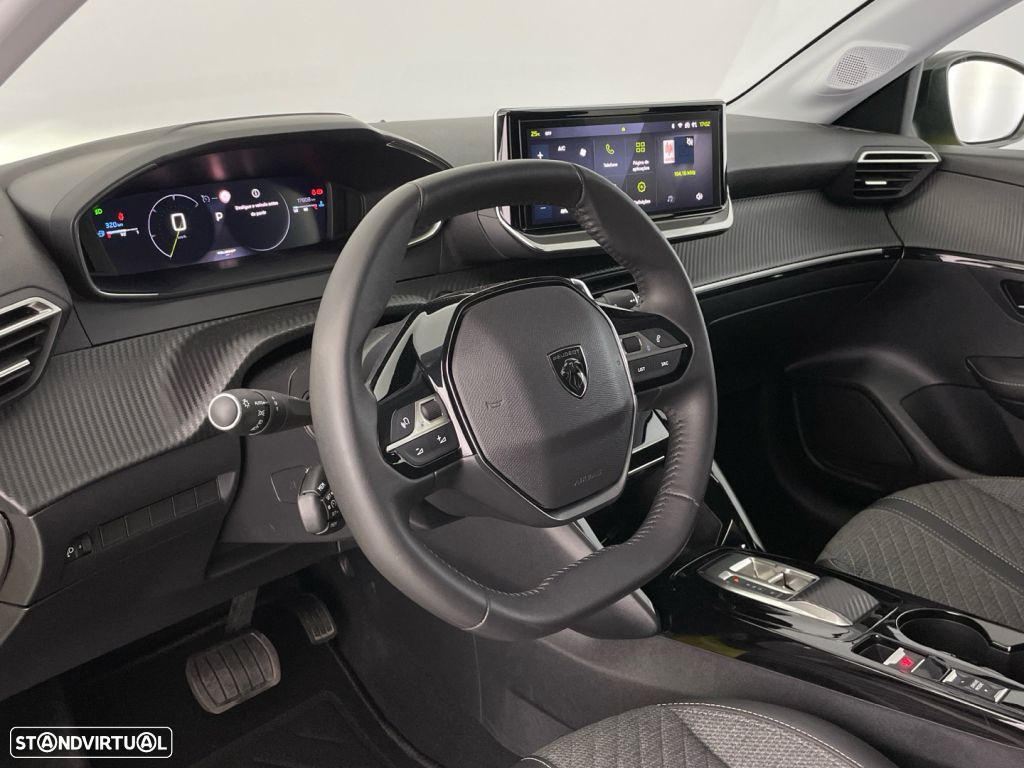 Peugeot 208 1.2 Hybrid GT e-DCS6 - 17